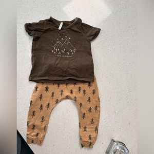 Rylee + Cru Shirt and Pants Joggers outfit